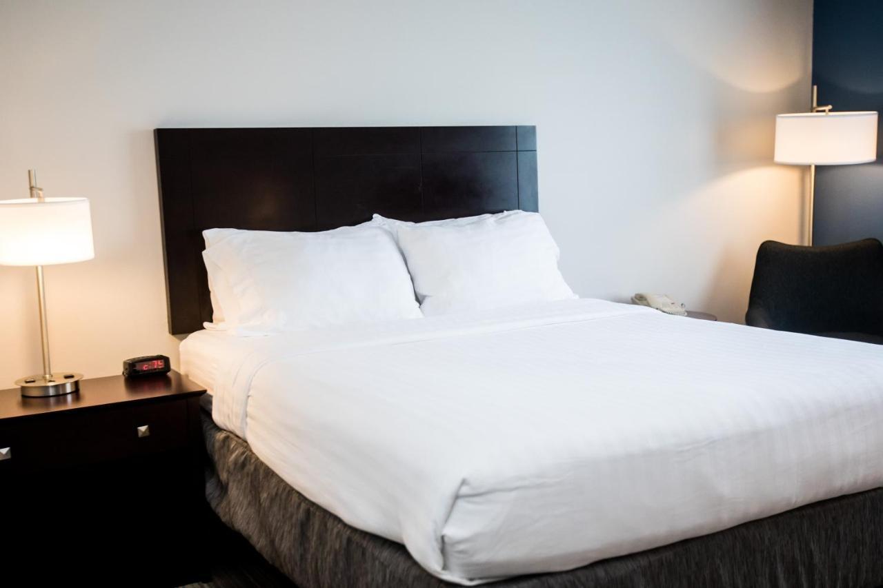 Holiday Inn Express Dayton By Ihg Bagian luar foto