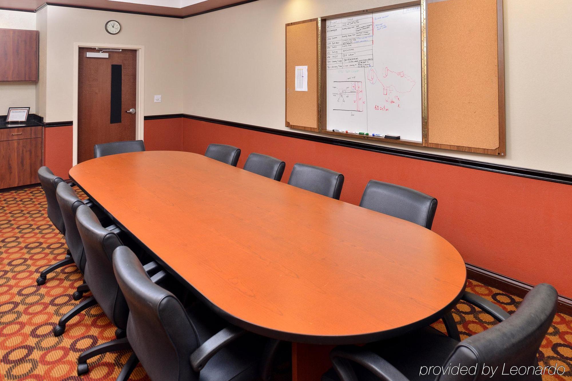Holiday Inn Express Dayton By Ihg Bagian luar foto