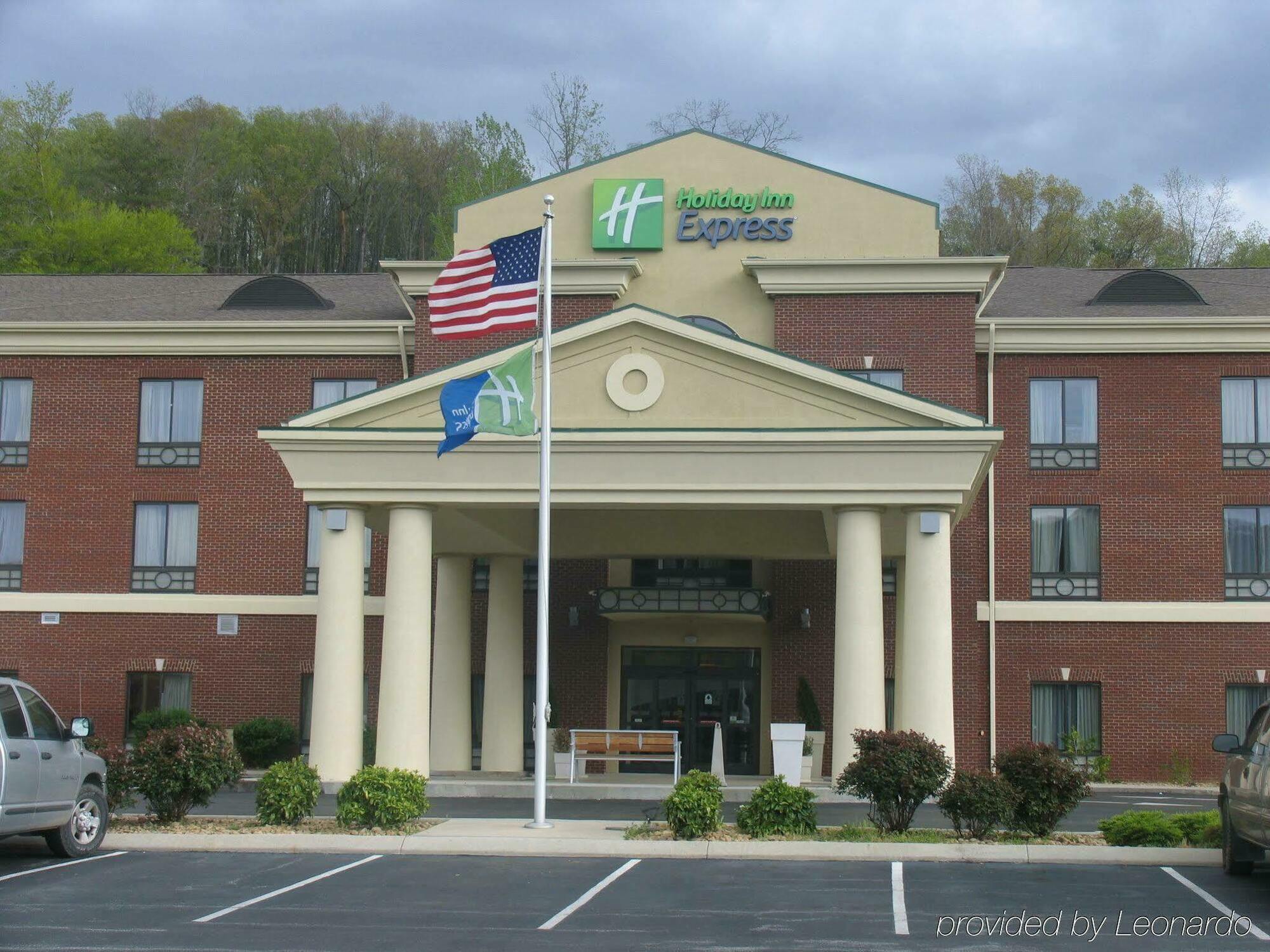 Holiday Inn Express Dayton By Ihg Bagian luar foto