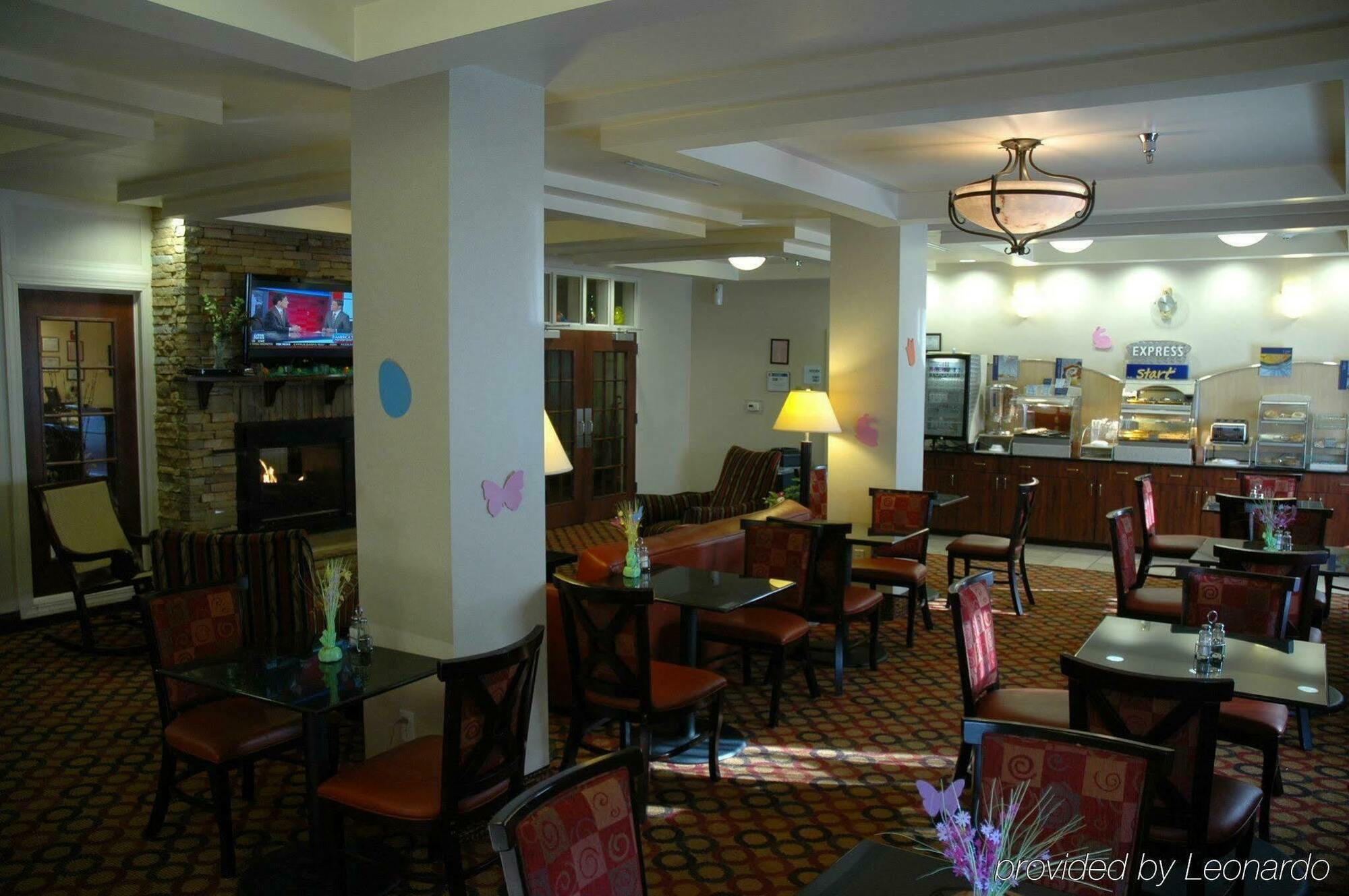 Holiday Inn Express Dayton By Ihg Bagian luar foto