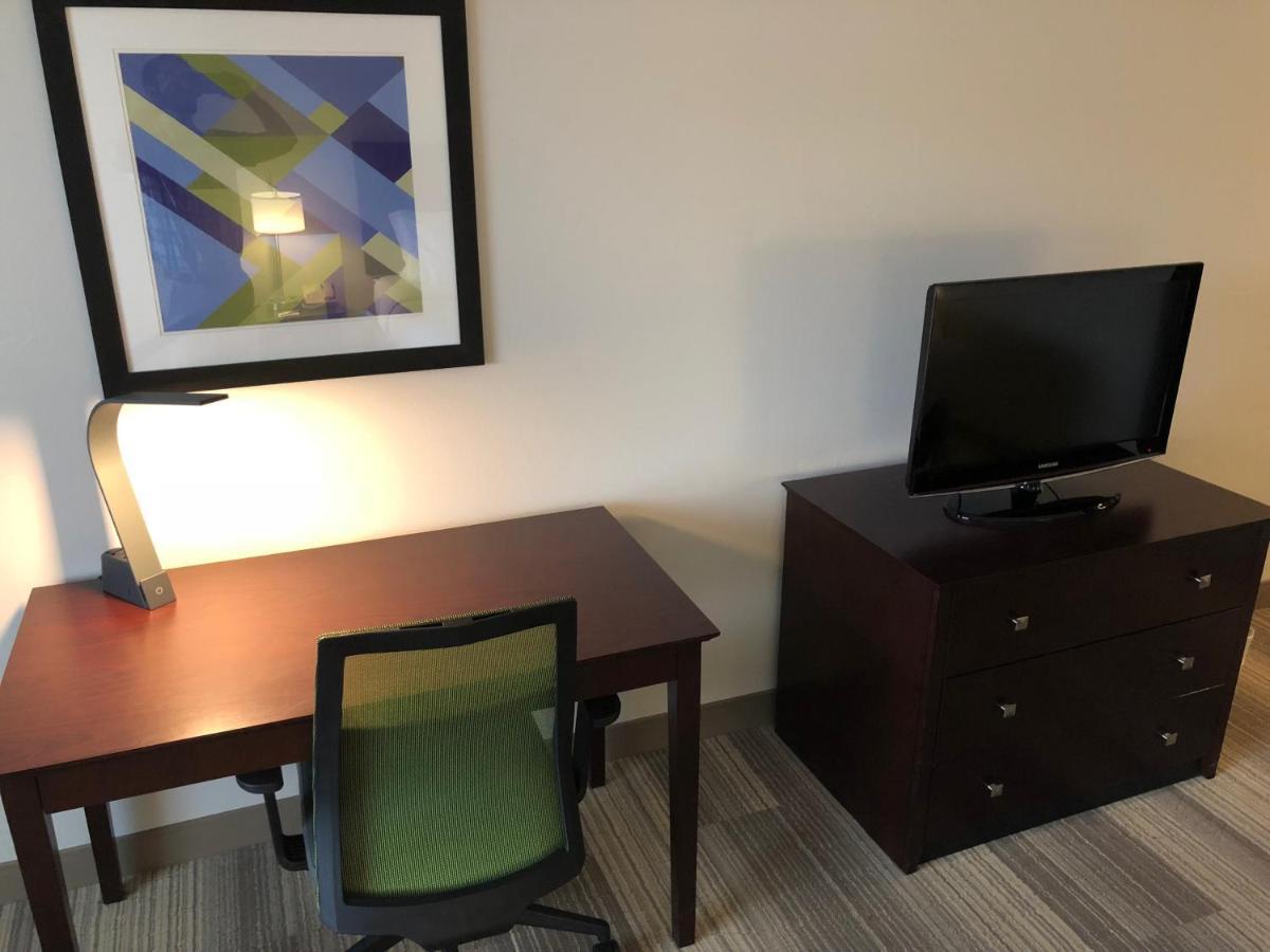 Holiday Inn Express Dayton By Ihg Bagian luar foto