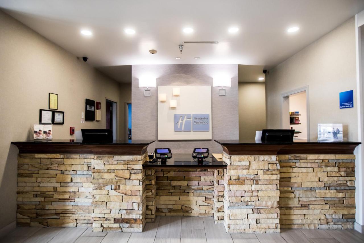 Holiday Inn Express Dayton By Ihg Bagian luar foto