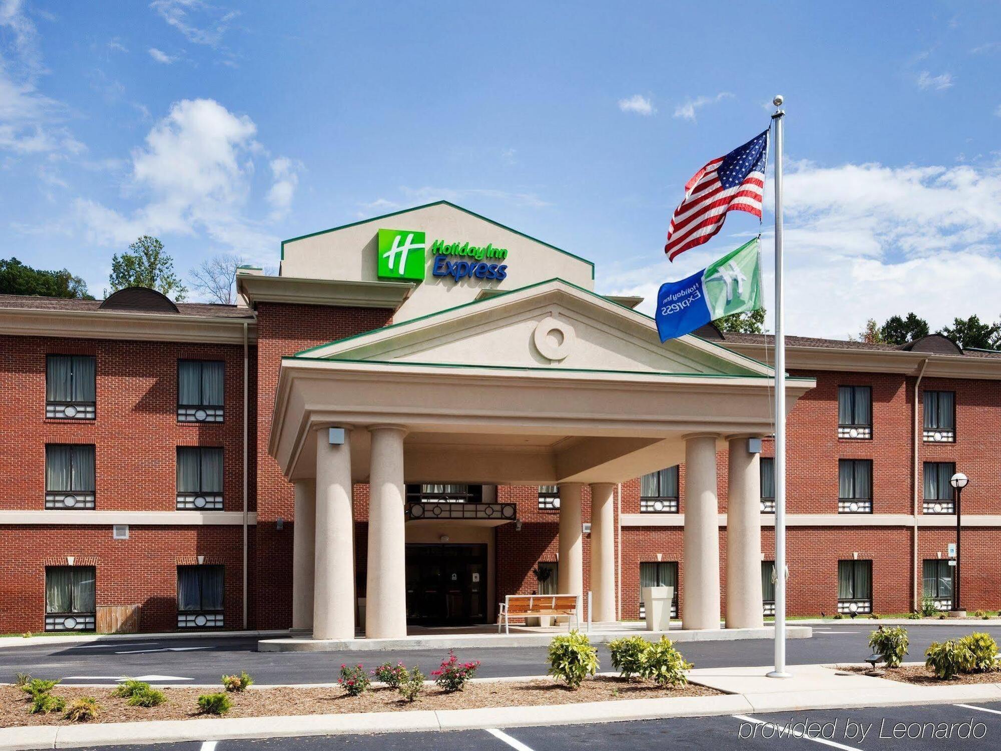 Holiday Inn Express Dayton By Ihg Bagian luar foto