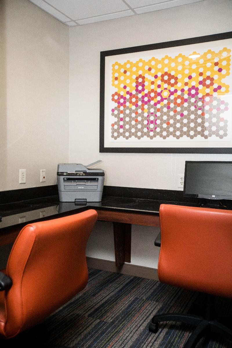 Holiday Inn Express Dayton By Ihg Bagian luar foto
